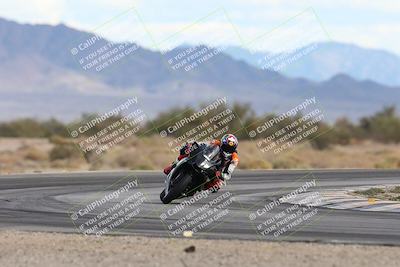 media/Nov-16-2025-Race Pace (Sun) [[8c5fa54630]]/Non Verified Riders (1st 20 Minutes)/5-Turn 15 (110pm)/